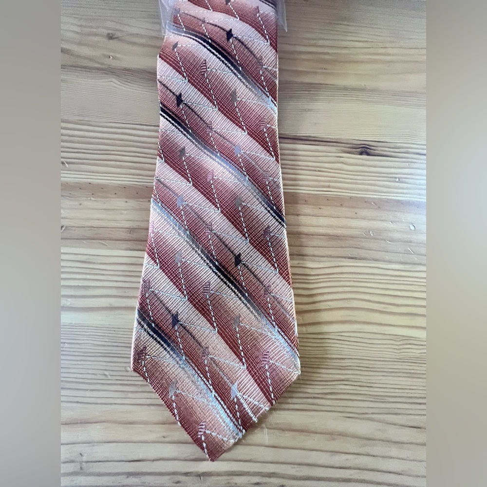 Never work Claiborne Tie